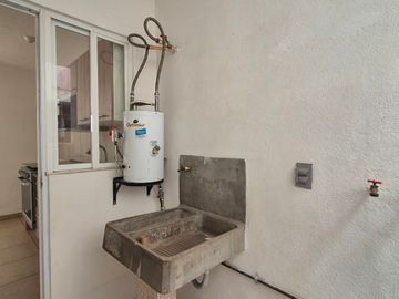 VENTA DE DEPARTAMENTO EN PRADERA, ZONA OCOTLÁN! AMENIDADES!