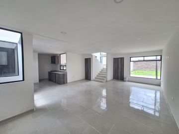 Venta de casa  - El Sereno - atrás de Plaza San Diego, Cuautlancingo, Puebla.