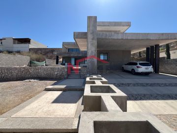 CASA EN VENTA EN HACIENDA RESIDENCIAL