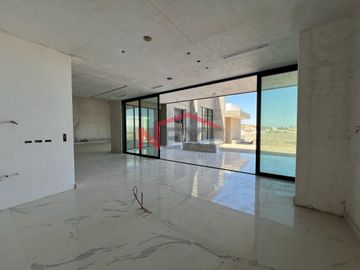 CASA EN VENTA EN HACIENDA RESIDENCIAL
