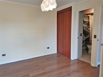 Departamento en Venta en Cercano al Colegio Los Leones