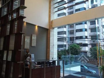 Venta o Renta departamento 3 dormitorios, moderno edificio Bellavista