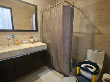 Venta o Renta departamento 3 dormitorios, moderno edificio Bellavista