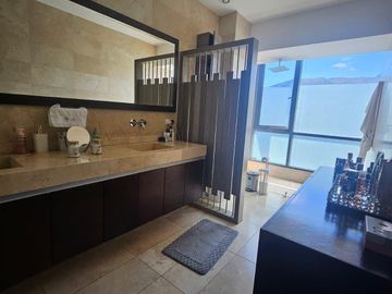 Venta o Renta departamento 3 dormitorios, moderno edificio Bellavista