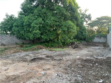 TERRENO LISTO PARA LA VENTA EN LAS BAJADAS