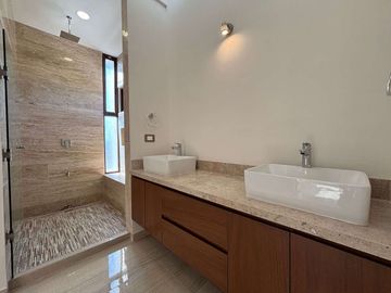 CASA VENTA MÉRIDA, 4 HABITS, ALBERCA, PRIVADA PARQUE NATURA CHOLUL, 214 ,ESTRENA