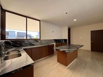 CASA VENTA MÉRIDA, 4 HABITS, ALBERCA, PRIVADA PARQUE NATURA CHOLUL, 214 ,ESTRENA