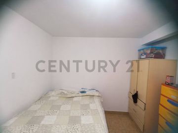 SE VENDE AMPLIO DEPARTAMENTO EN SAN MARTIN DE PORRES