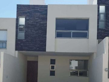 Venta de Casa Salida Mil Cumbres