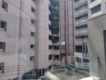 OPORTUNIDAD!! VENTA DE DEPARTAMENTO EN BOSQUES DE LAS LOMAS (V)