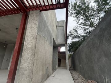 Residencia en venta en la mejor privada del Norte de Mérida