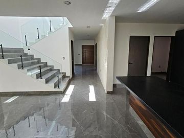 Estrena Casa en Cumbres del Cimatario