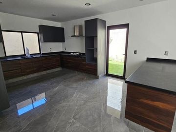 Estrena Casa en Cumbres del Cimatario