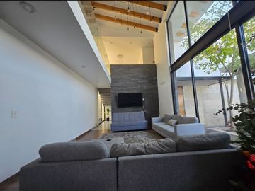 Casa en Venta en Vista Real Country Club