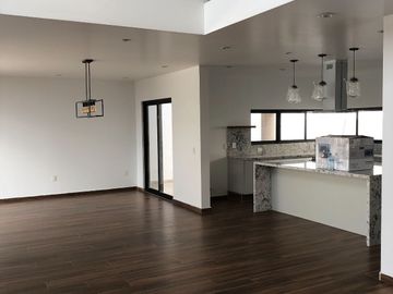 Casa en Venta en Vista Real Country Club