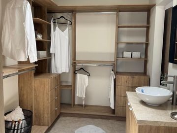 Casa en Venta con Recamara en PB