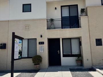 Casa en Venta con Recamara en PB