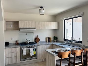 Casa en Venta con Recamara en PB
