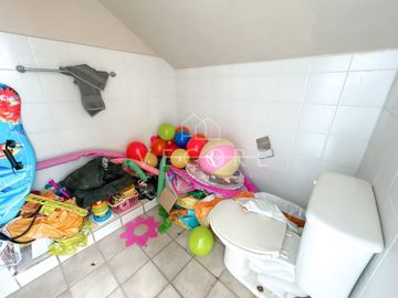 CASA EN VENTA EN BUGAMBILIAS, ZAPOPAN