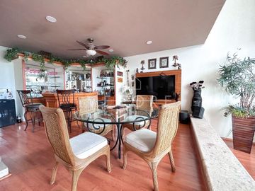 CASA EN VENTA EN BUGAMBILIAS, ZAPOPAN