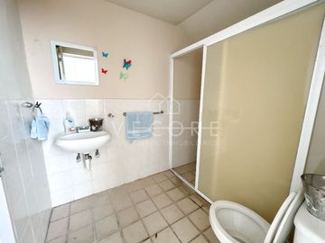 CASA EN VENTA EN BUGAMBILIAS, ZAPOPAN