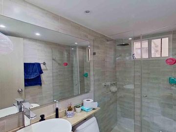 En venta apartamento boulevard santa barbara
