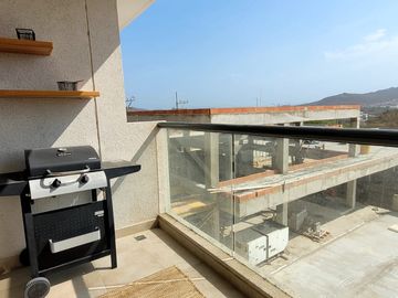 VENDO APARTAMENTO EN MIRADOR DEL PUERTO – ENTREGA EN AGOSTO DE 2025