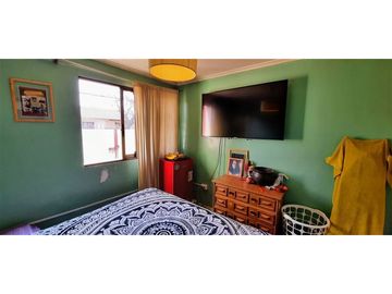 Oportunidad Casa En Venta De 6 Dorm. En San Joaquín