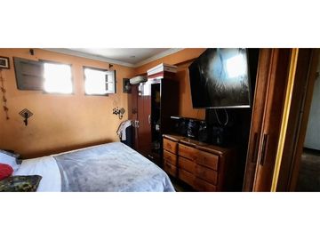 Oportunidad Casa En Venta De 6 Dorm. En San Joaquín