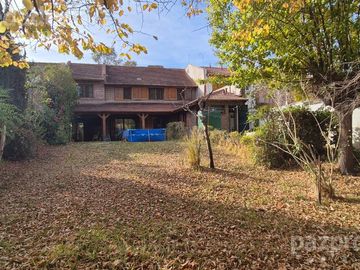 Casa en  Venta Excelente Zona Altos Nqn.
