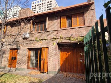 Casa en  Venta Excelente Zona Altos Nqn.