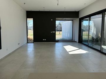 Casa en Barrio Everlinks Lujan | Mallmann propiedades