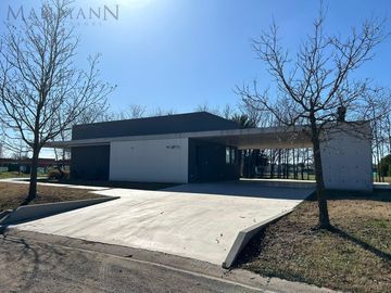 Casa en Barrio Everlinks Lujan | Mallmann propiedades