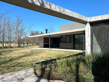 Casa en Barrio Everlinks Lujan | Mallmann propiedades