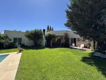 Increible casa en Venta, gran lote central El Recodo, Pilar 5 AMBIENTES