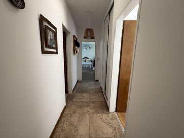 Increible casa en Venta, gran lote central El Recodo, Pilar 5 AMBIENTES