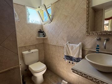 Increible casa en Venta, gran lote central El Recodo, Pilar 5 AMBIENTES
