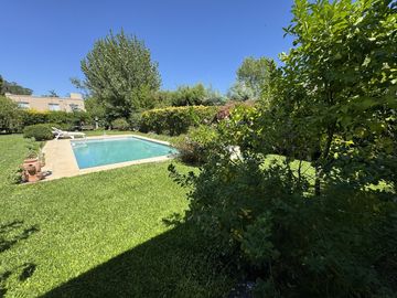 Increible casa en Venta, gran lote central El Recodo, Pilar 5 AMBIENTES