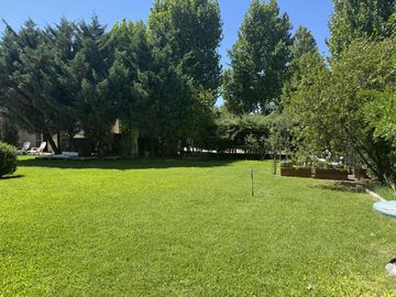Increible casa en Venta, gran lote central El Recodo, Pilar 5 AMBIENTES