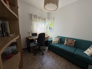 Increible casa en Venta, gran lote central El Recodo, Pilar 5 AMBIENTES