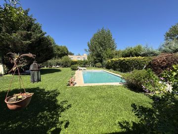 Increible casa en Venta, gran lote central El Recodo, Pilar 5 AMBIENTES