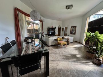 Increible casa en Venta, gran lote central El Recodo, Pilar 5 AMBIENTES