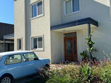 Venta Casa 5 Amb con Piscina en Vila Marina II Villanueva Tigre LS