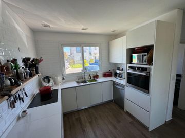Venta Casa 5 Amb con Piscina en Vila Marina II Villanueva Tigre LS