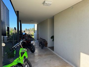 Venta Casa 5 Amb con Piscina en Vila Marina II Villanueva Tigre LS