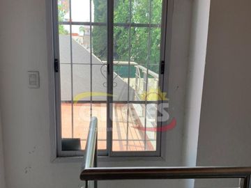 Venta PH 3 Amb. en Villa Sarmiento  Reciclado a nuevo