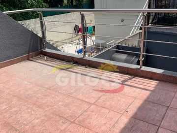 Venta PH 3 Amb. en Villa Sarmiento  Reciclado a nuevo