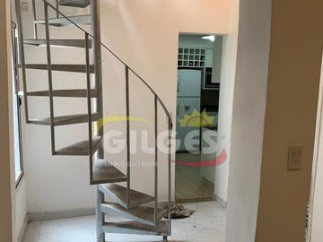 Venta PH 3 Amb. en Villa Sarmiento  Reciclado a nuevo