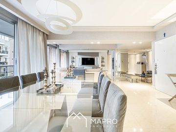Increible piso de categoria con dos cocheras y amenities en Caballito