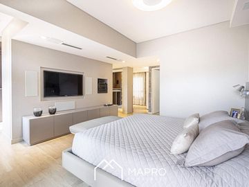 Increible piso de categoria con dos cocheras y amenities en Caballito